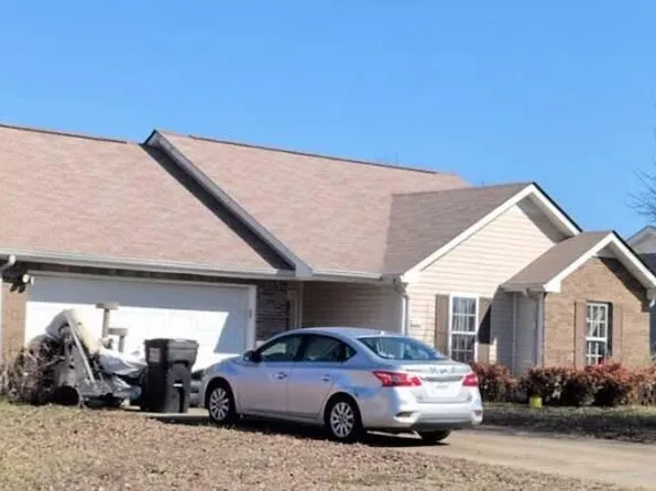 1125 Connemara Way, Clarksville, TN 37040