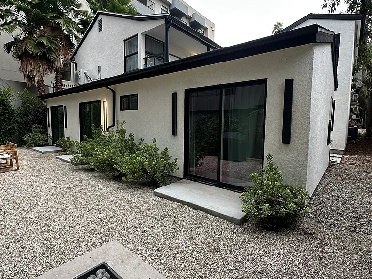 6136-6138 Carlos Ave — Photo 1