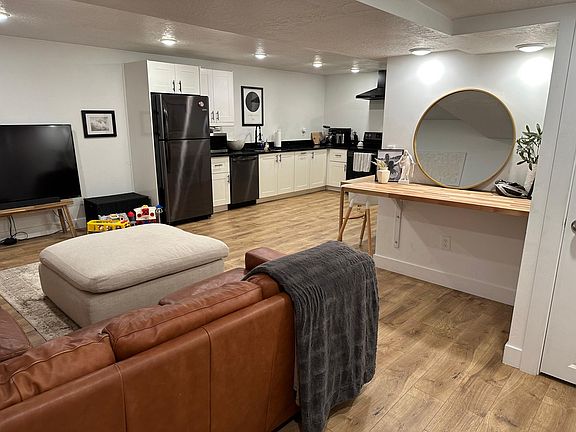 3rd image of 459 S 1100 W Basement 457