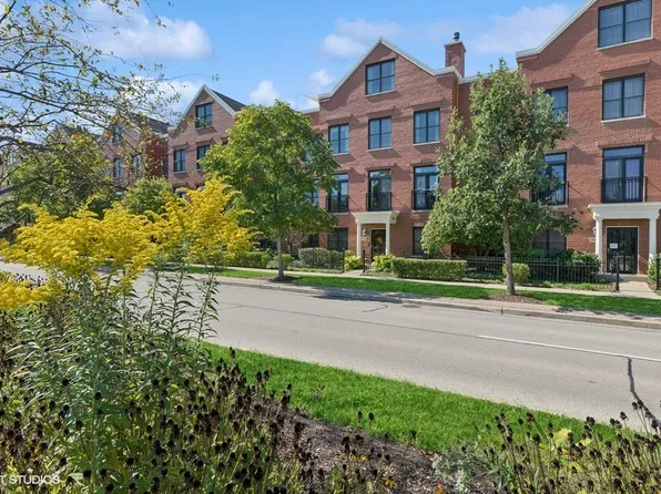 1912 Patriot Blvd, Glenview, IL 60026