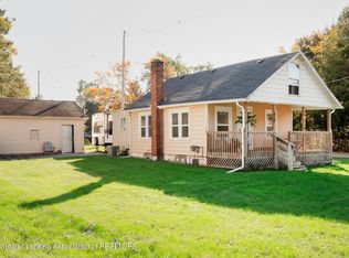 525 W Fairfield Ave, Lansing, MI 48906