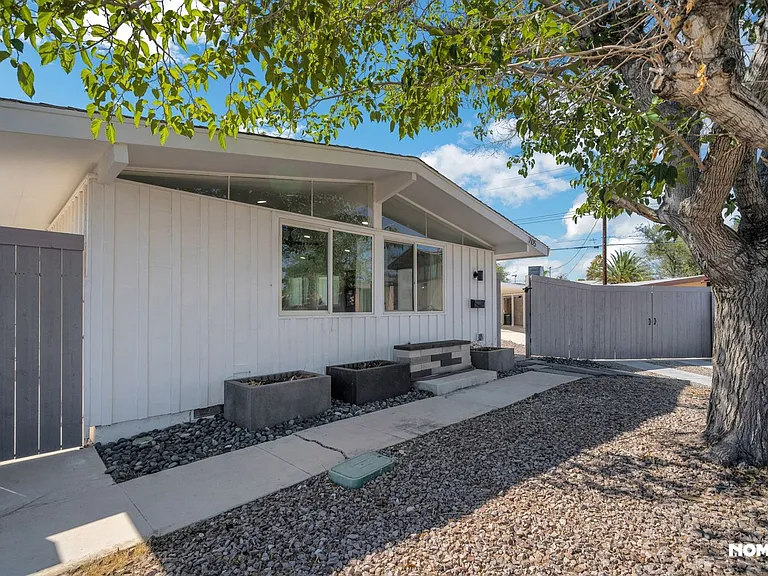 705 Osprey Cir — Photo 5