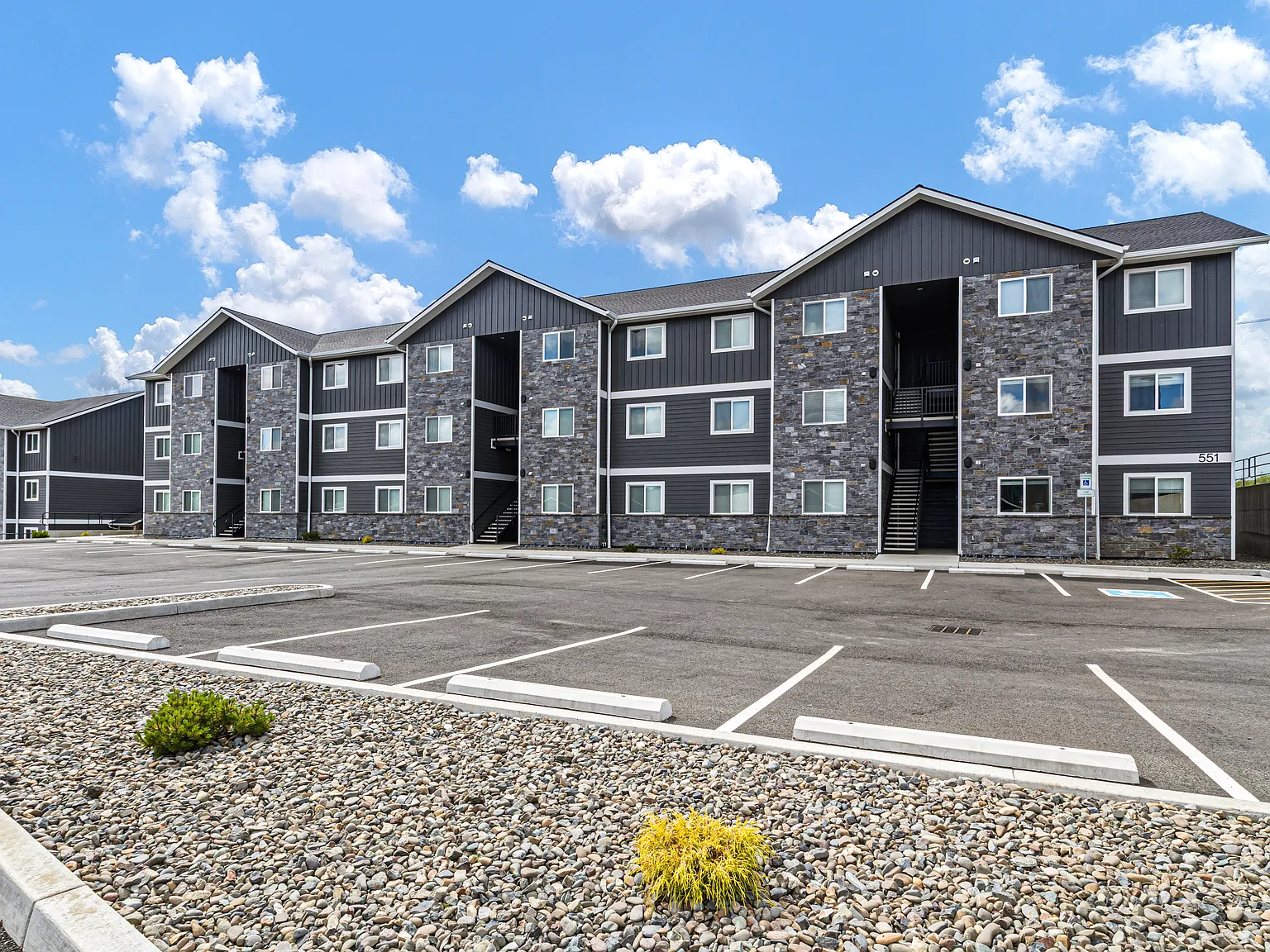 19th Village Apartments — Photo 1