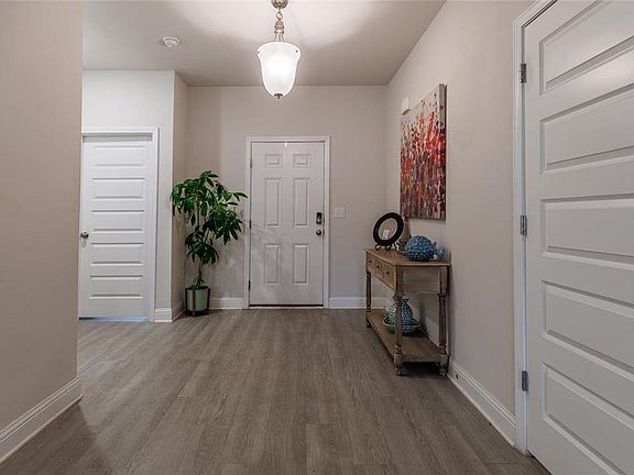 5th image of 9222 Amethyst Dr