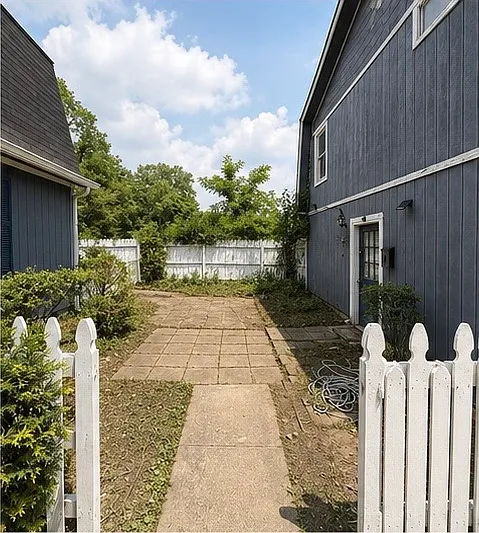 7712 N Spring Ln — Photo 22