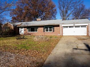 9227 Litzsinger Rd, Saint Louis, MO 63144