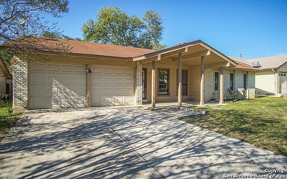3rd image of 625 Jamie Sue Dr