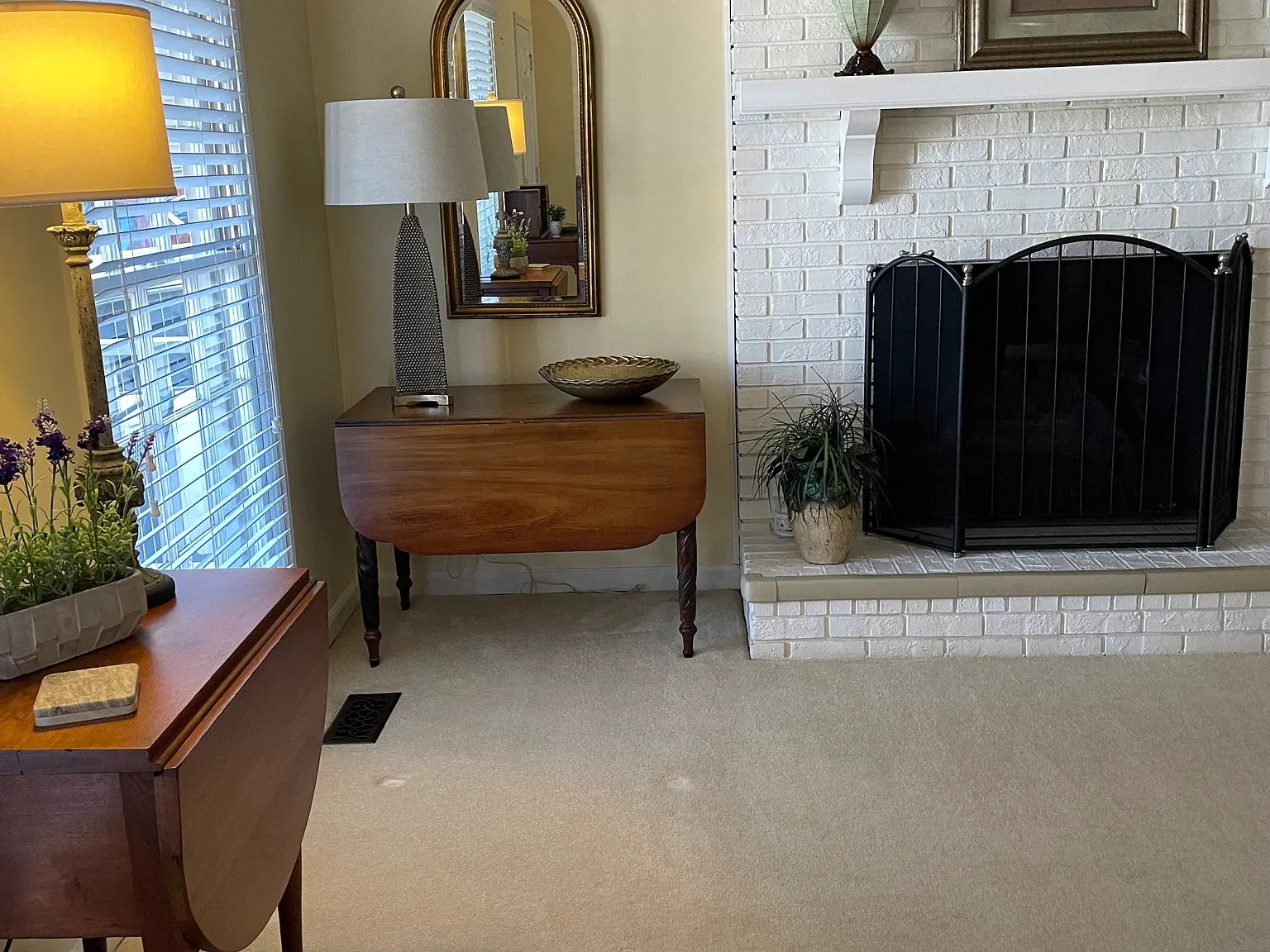 3 bed, 1326 sqft, $2,095 — Photo 4