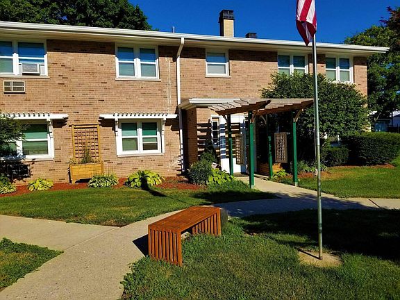 2nd image of 237 Robert Dr #235-24