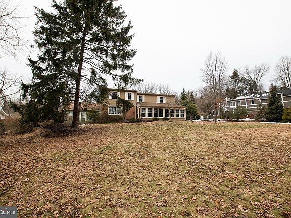 4th image of 1532 Mill Rd