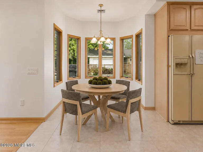 415 Windermere Ave — Photo 9