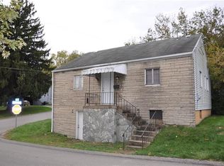 131 Fulton St, Washington, PA 15301