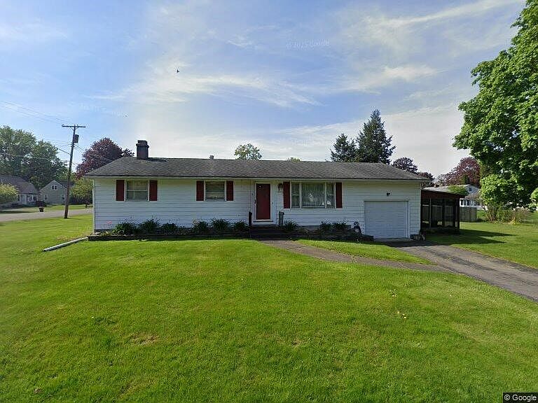 1st image of 1 Fox Ln
