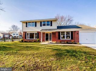 1 Waverly Dr, Newark, DE 19713