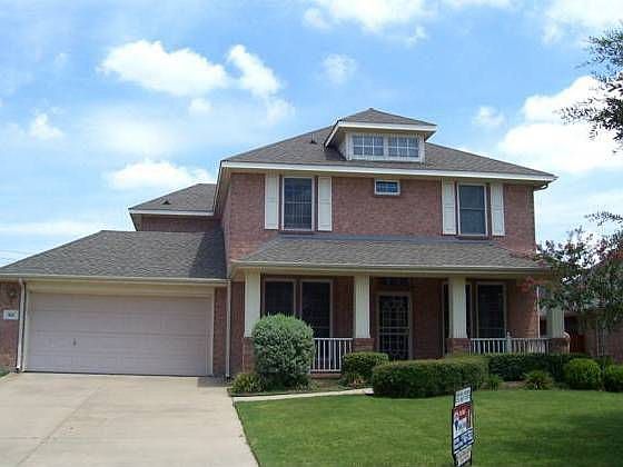 1st image of 542 Abbey Ct