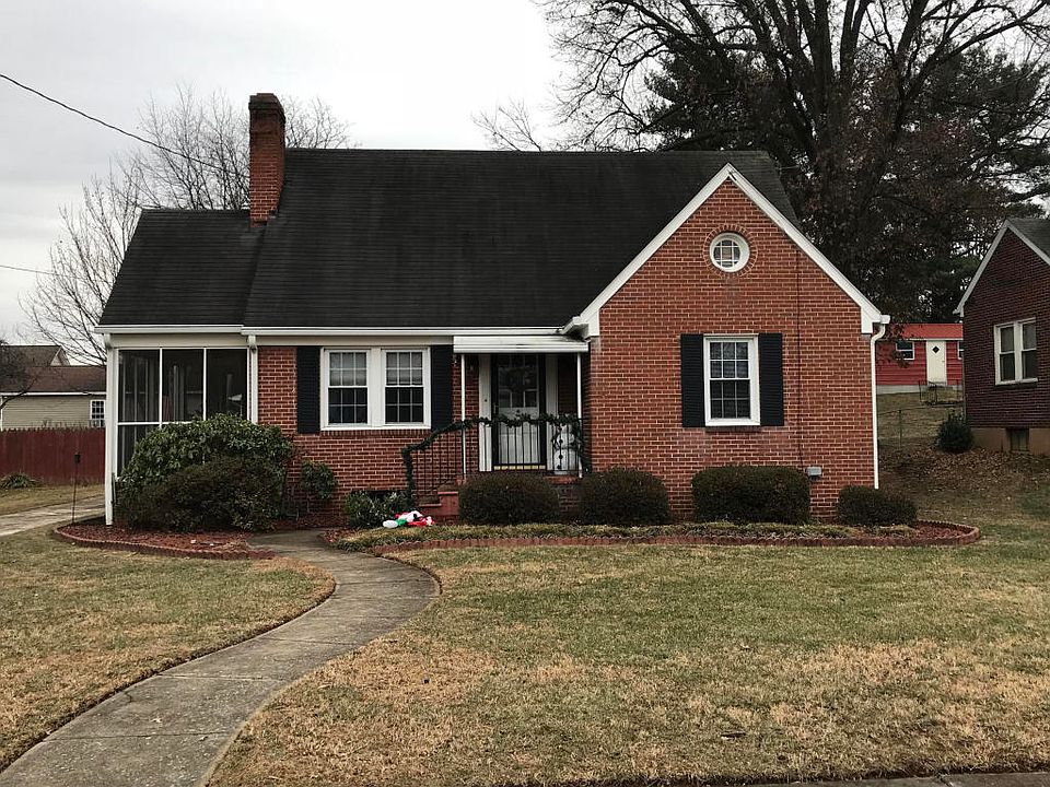 1st image of 1012 Grace St