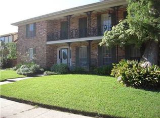 5 Yellowstone Dr, New Orleans, LA 70131