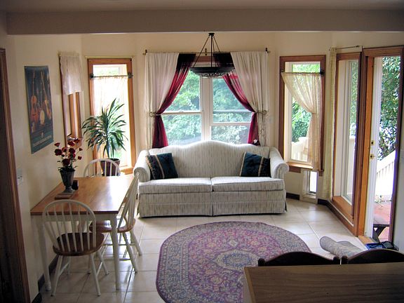 Breakfast nook