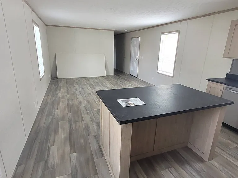 1811 N Telegraph Rd #42 — Photo 3