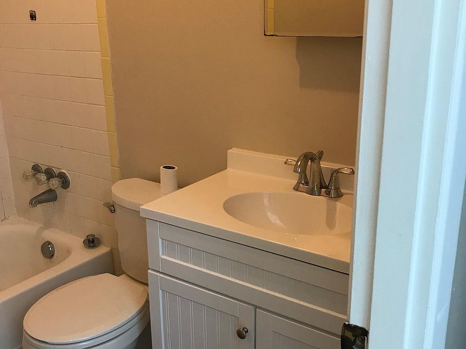 1st image of 1702 Recker Hwy APT I