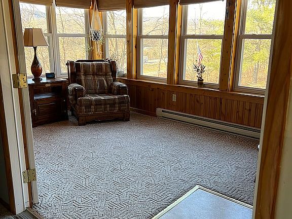 5th image of 306 Mathias St