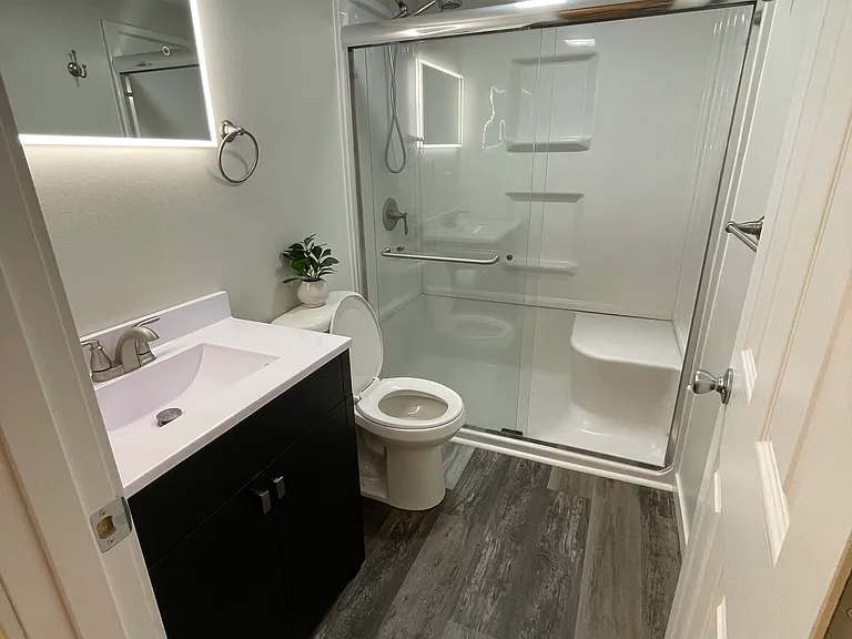 1128 Sunset Ln #5 — Photo 9