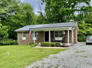1103 W Point Rd, Lawrenceburg, TN 38464