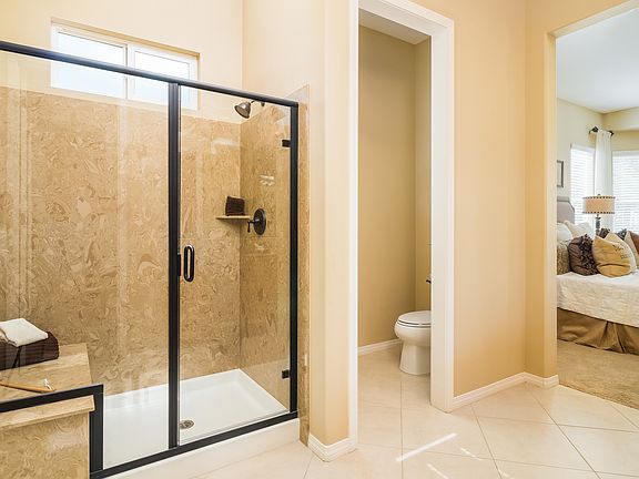 Owner s bath w stand-alone shower