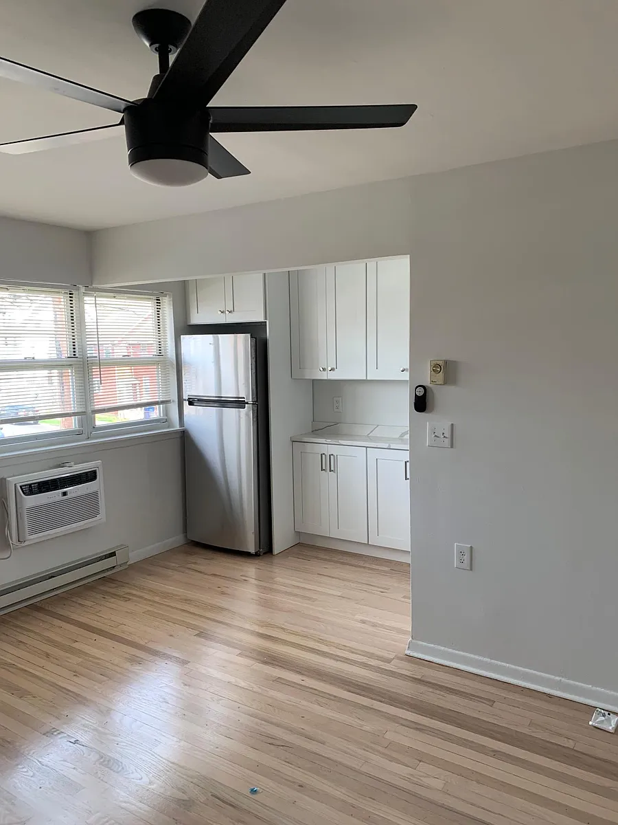Building Photo - 85 Campbell Ave #2