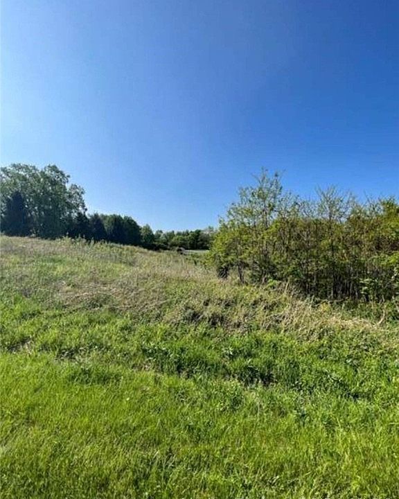 2nd image of 280 S Indian Cave Rd