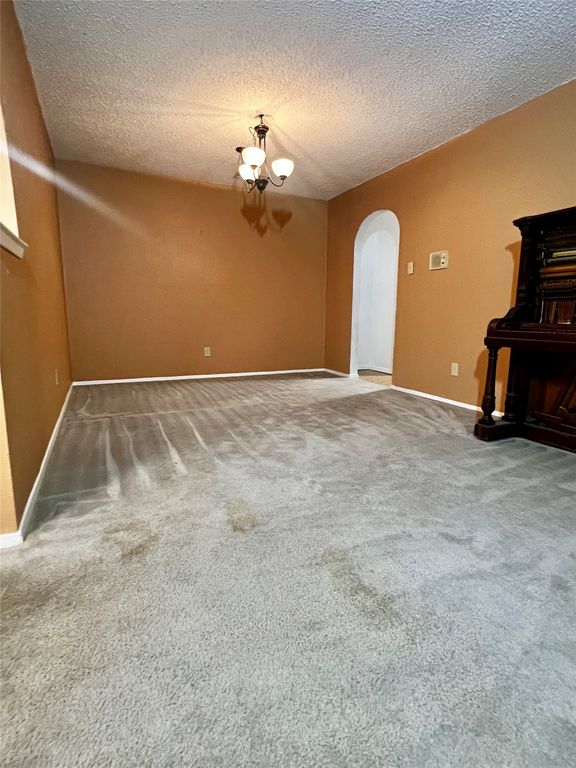 Apartment in Arlington - View 3