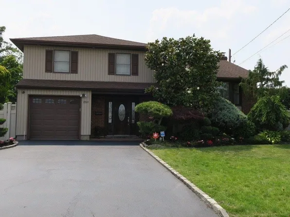 2531 Alvin Court, Bellmore, NY 11710