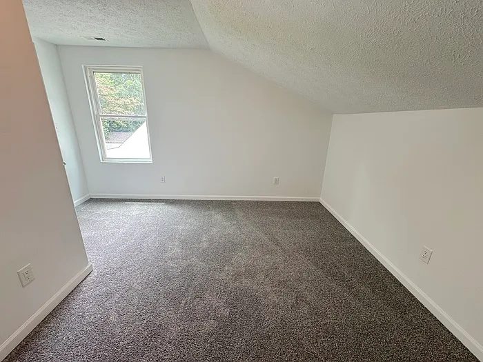 516 Homestead Ave — Photo 37