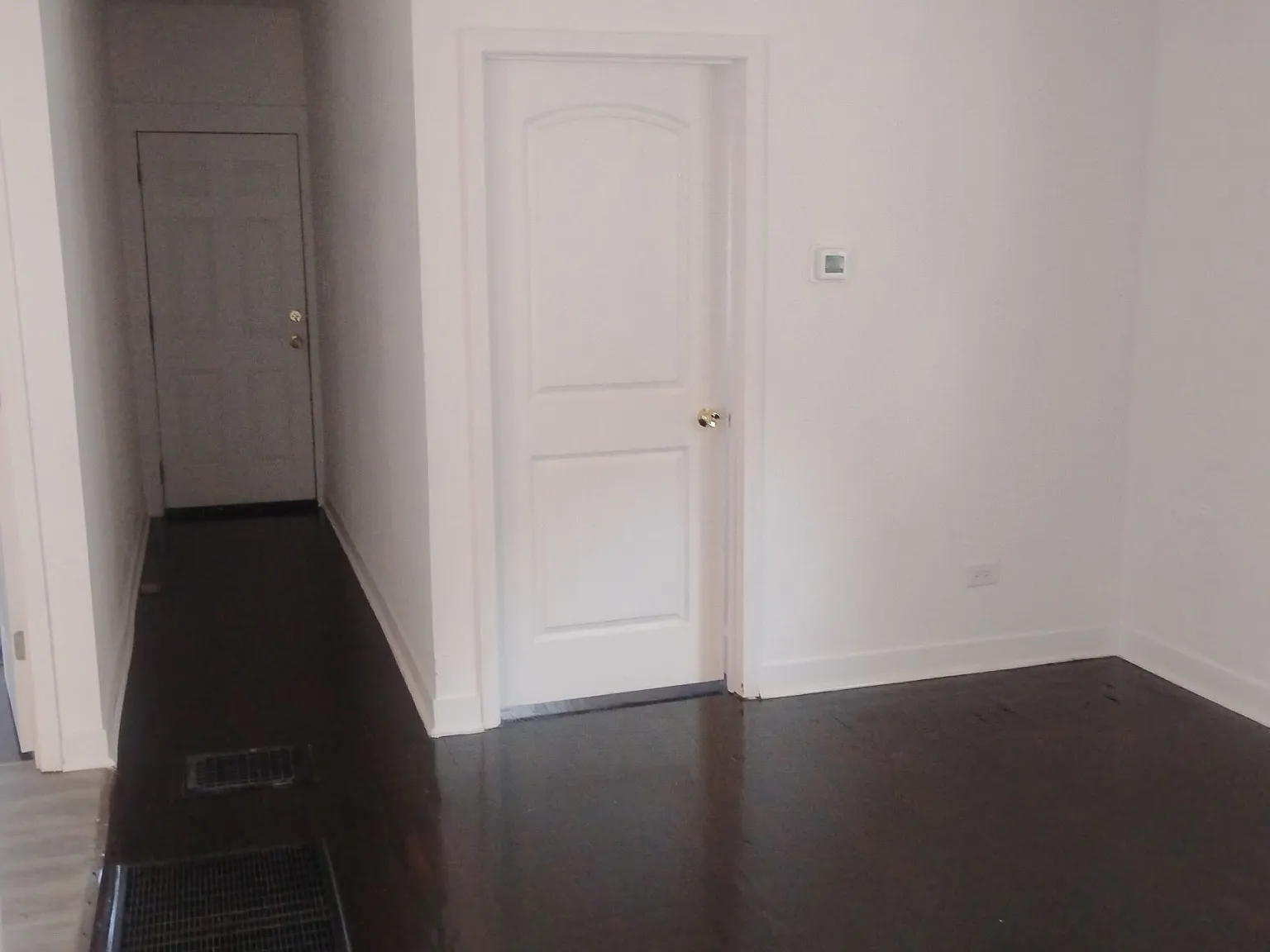 3 bed, $1,350 — Photo 2