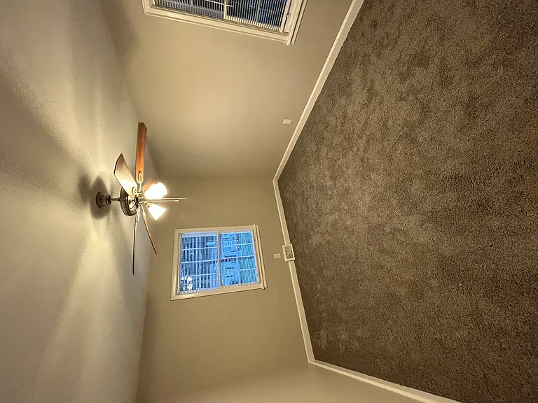 2871 Blount St — Photo 10