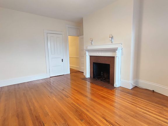 4th image of 504 Beacon St #61U