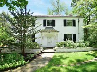 8 East Dr, Larchmont, NY 10538