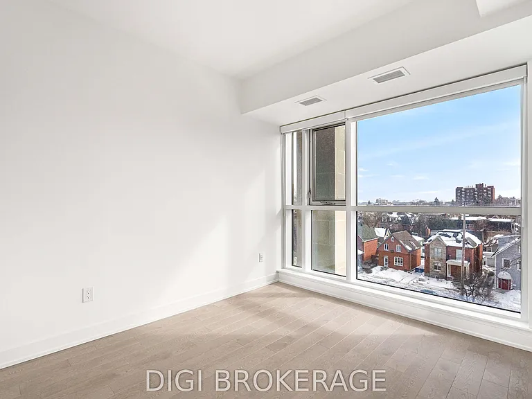 560 Rideau St #703 — Photo 14