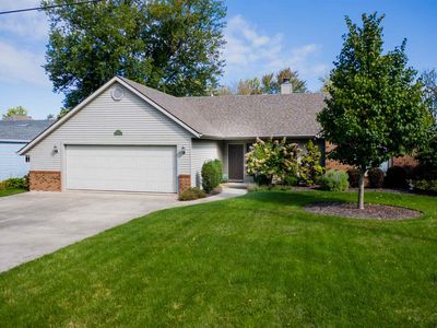 8158 E North Rd, Syracuse, IN, 46567