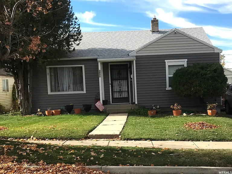 3885 S Nordin Ave — Photo 1