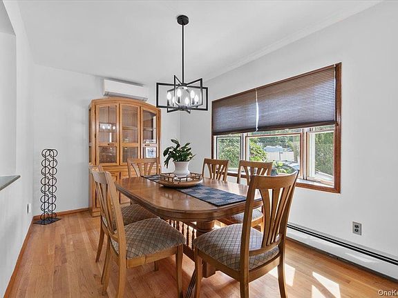 5th image of 14 McCord Place