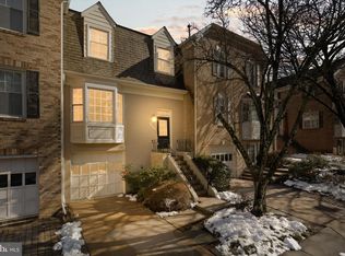 2052 Pieris Ct, Vienna, VA 22182