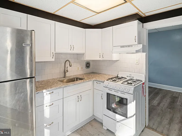 216 Penn Blvd — Photo 10