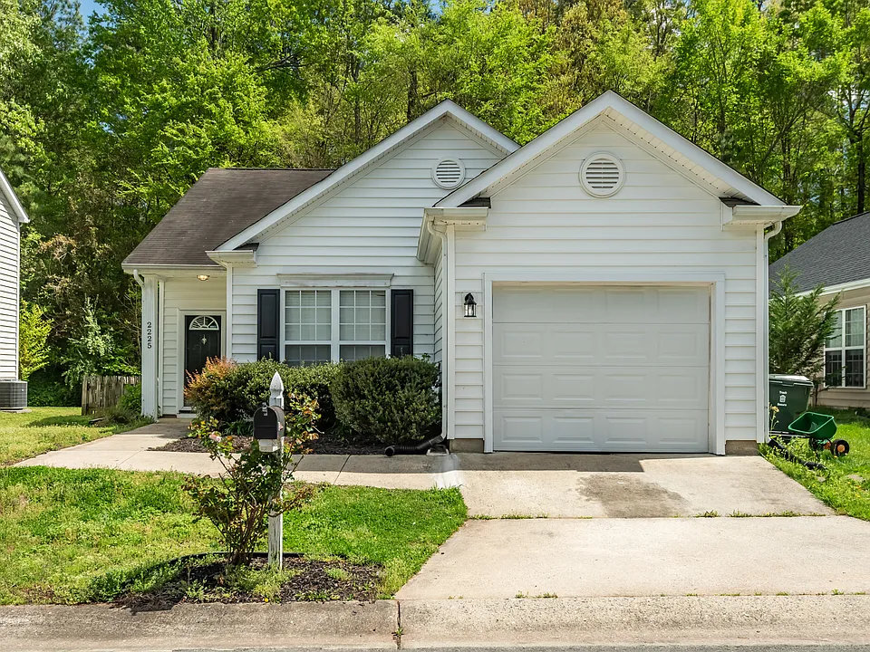 2225 Gablefield Ln