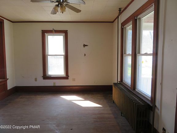 2nd image of 318 Park Ave