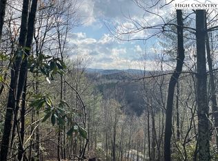 9 River Ln, West Jefferson, NC 28694