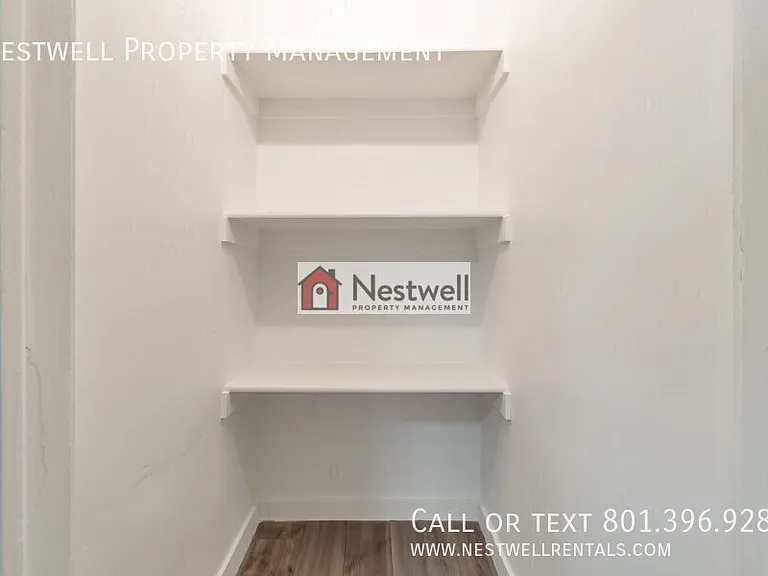 1046 W Euclid Ave — Photo 8
