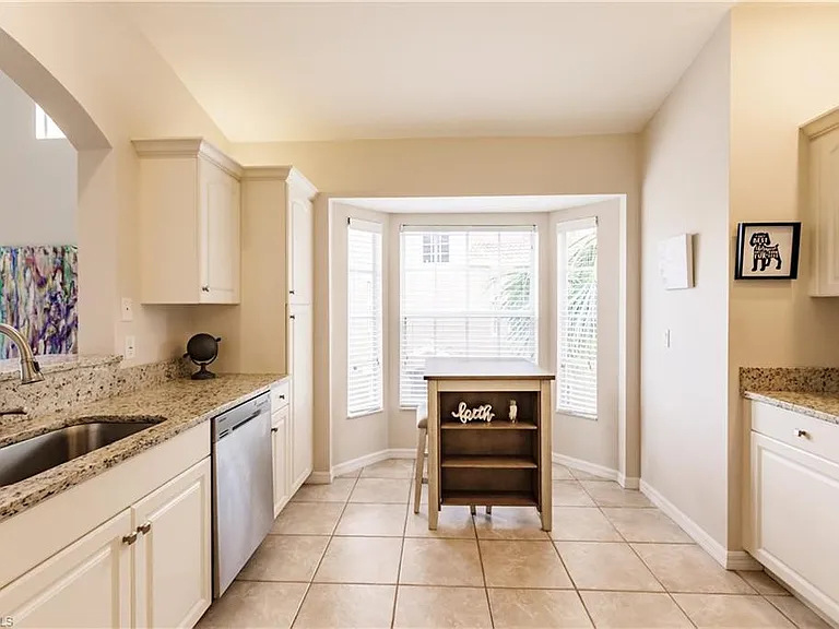 20101 Seagrove St #708 — Photo 13