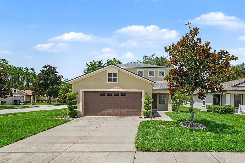 4 bed, 2.0 bath, 1484 sqft, $2,650 — Photo 1