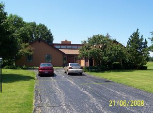 2082 Plainfield Rd, Oswego, IL 60543